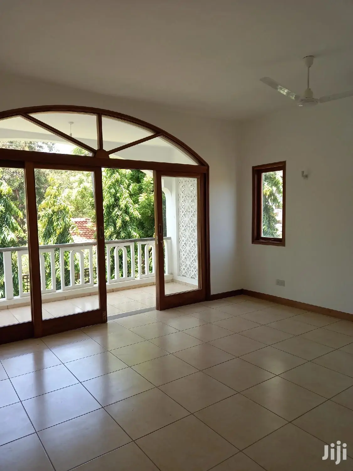 For Sale 4 Bedrooms Massinates Old Nyali