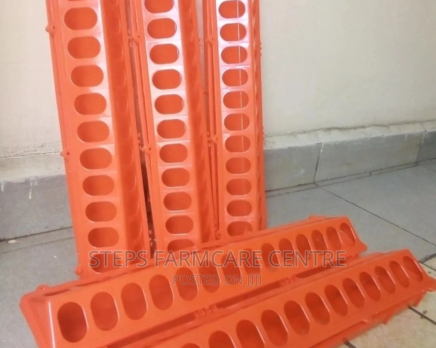 Longitudinal Chick Feeders ; 50cm , 14 Holes on Each Side