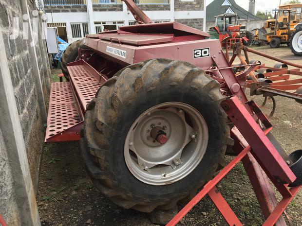 Massey Ferguson 30 Seed Drill - thumbnail 2