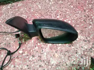 Vw Golf Mk6 Side Mirror With Indicator