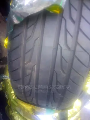 265/35 R 22 Yeada Tyres