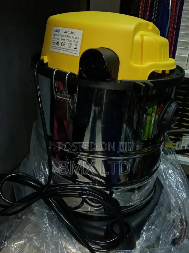 Wet and Dry Vacuum Cleaner.