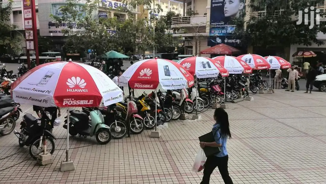 Branded Umbrella Printing and Branding