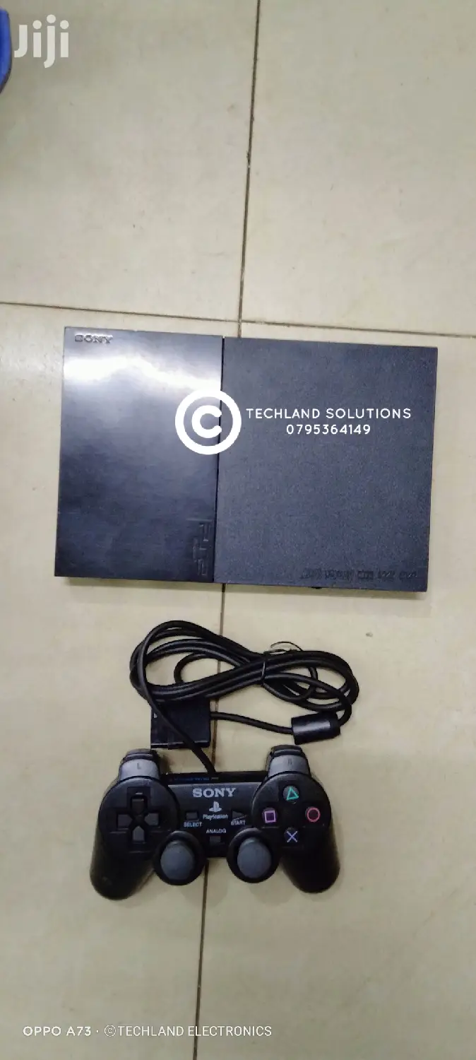 Playstation 2 , 10 Games,2 Pads