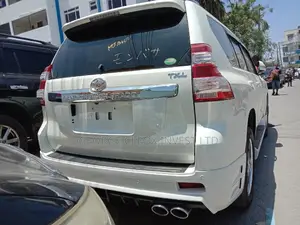 Toyota Land Cruiser Prado 2015 White