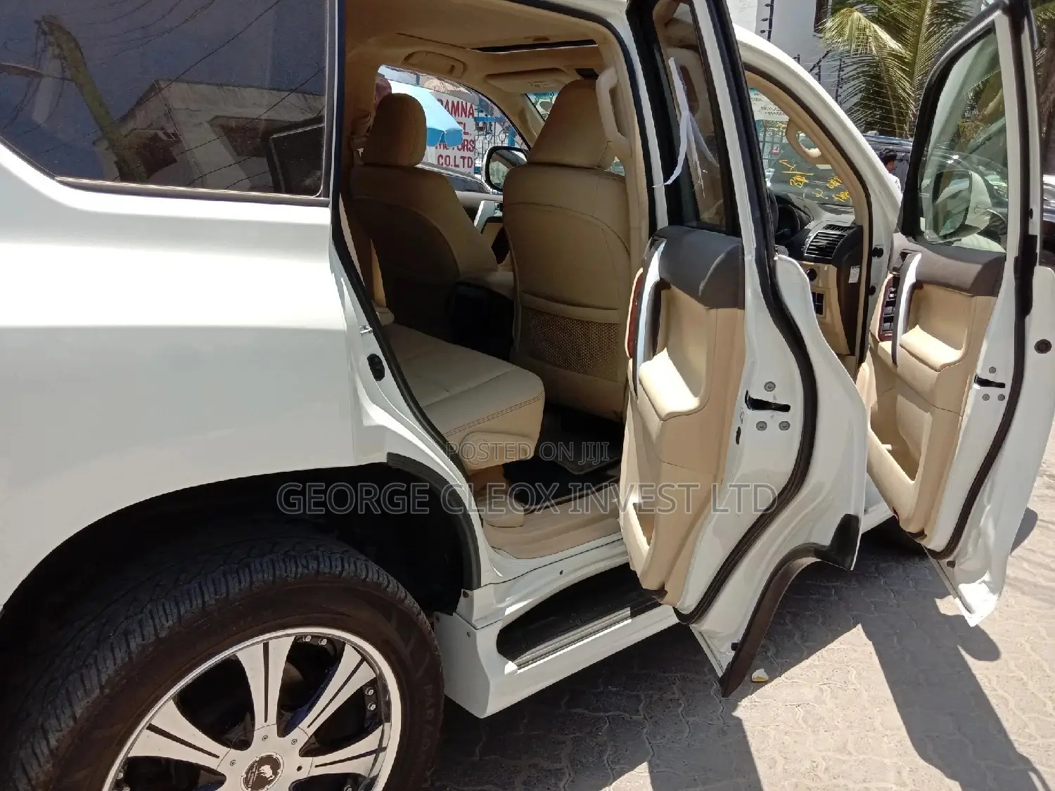 Toyota Land Cruiser Prado 2015 White