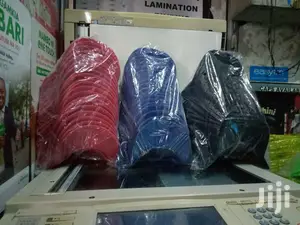 Plain Caps
