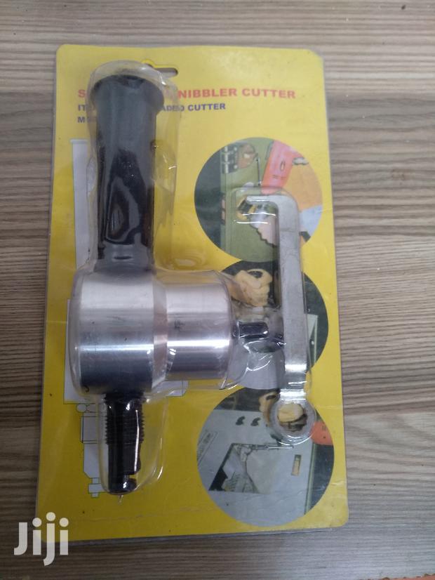 Sheet Metal Nibbler Cutting Tool - thumbnail 6
