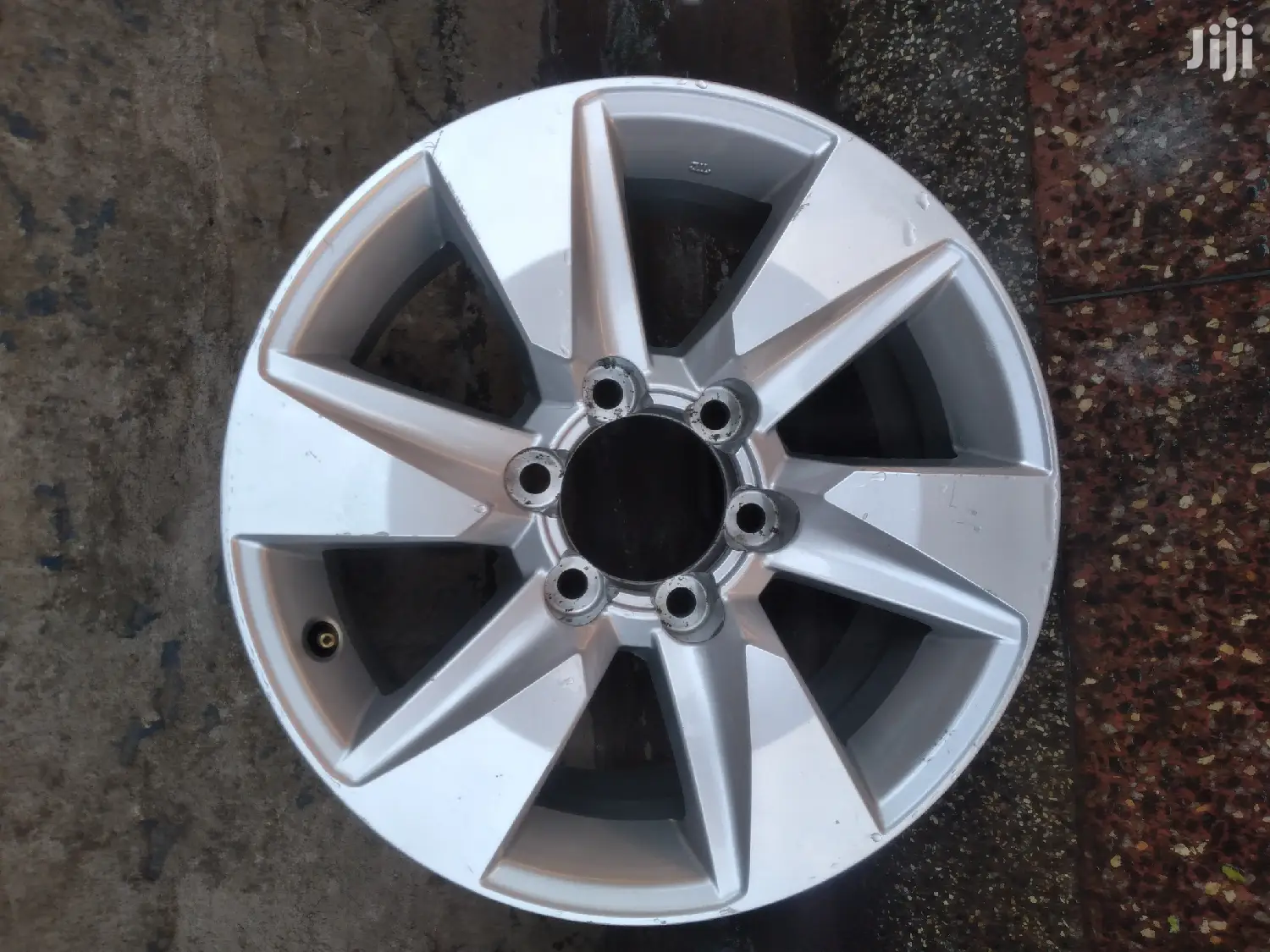 Original Rim Size 17 Inch for Latest Prado Tx 150.