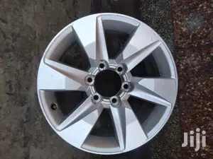 Original Rim Size 17 Inch for Latest Prado Tx 150.