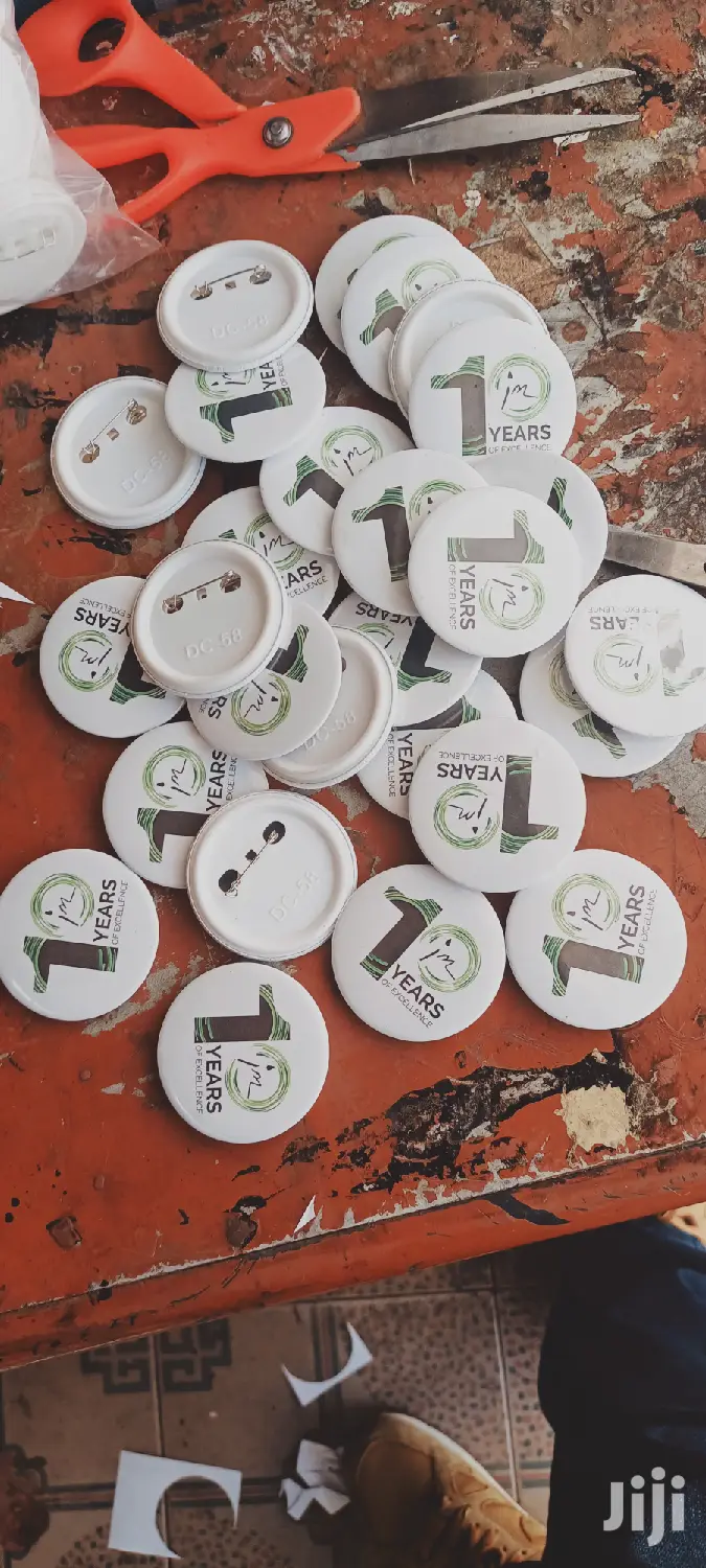 Pin Button Badges for Events, Anniversaries