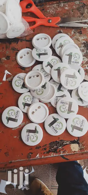Pin Button Badges for Events, Anniversaries