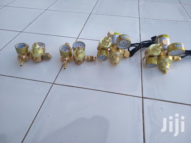 Argon Gas Regulator - thumbnail 3