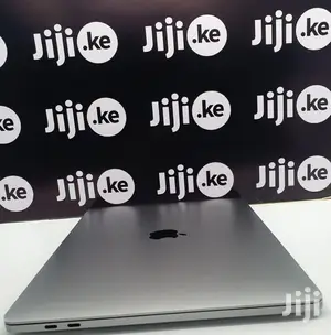 Laptop Apple MacBook Pro 8GB Intel Core i5 SSD 256GB
