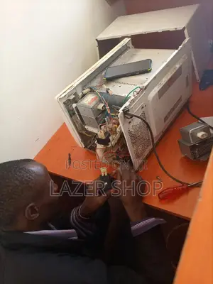 Microwave Technician