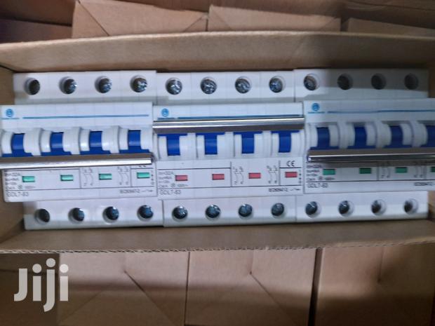 4 Pole Dc Circuit Breakers 63a