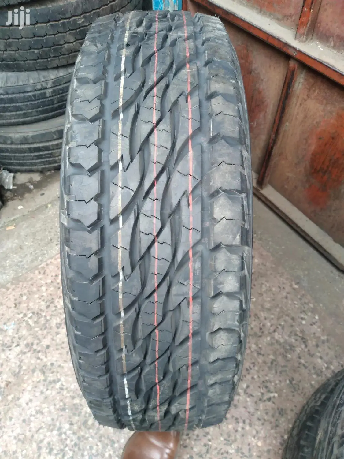 Original Bridgestone Tires Sizes 235/65r17 A/T.