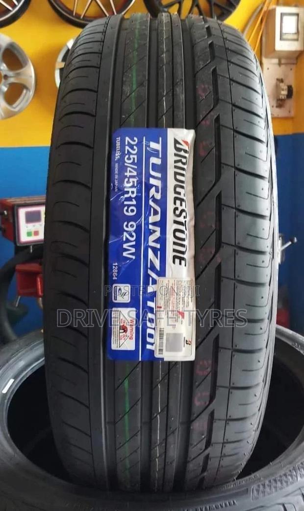 225/45 R19 Bridgestone Turanza Tyre Made in Indonesia