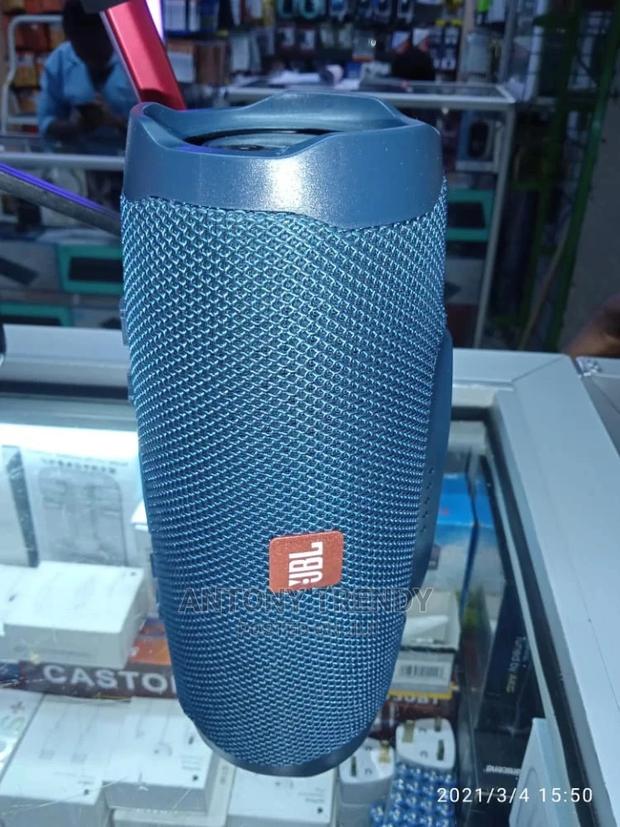 JBL CHARGE 4 Bluetooth Speaker - main view