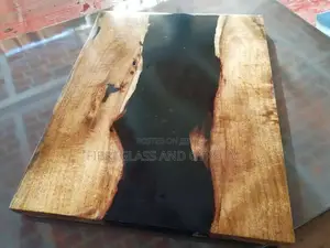 EPOXY RESIN TABLE TOP AND KITCHEN COUNTERS FINISH