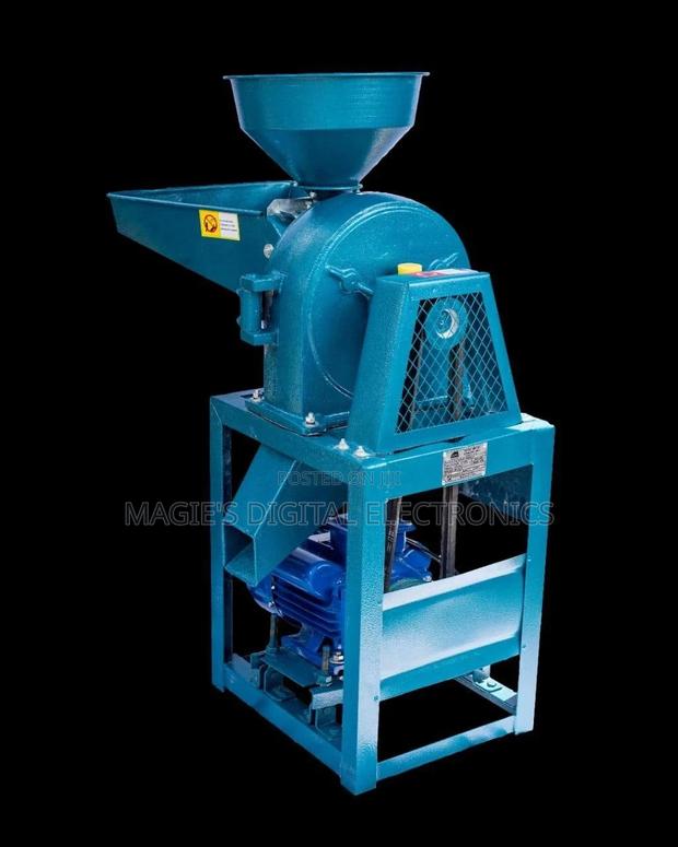 Traditional Porrige Making Grinder - main view