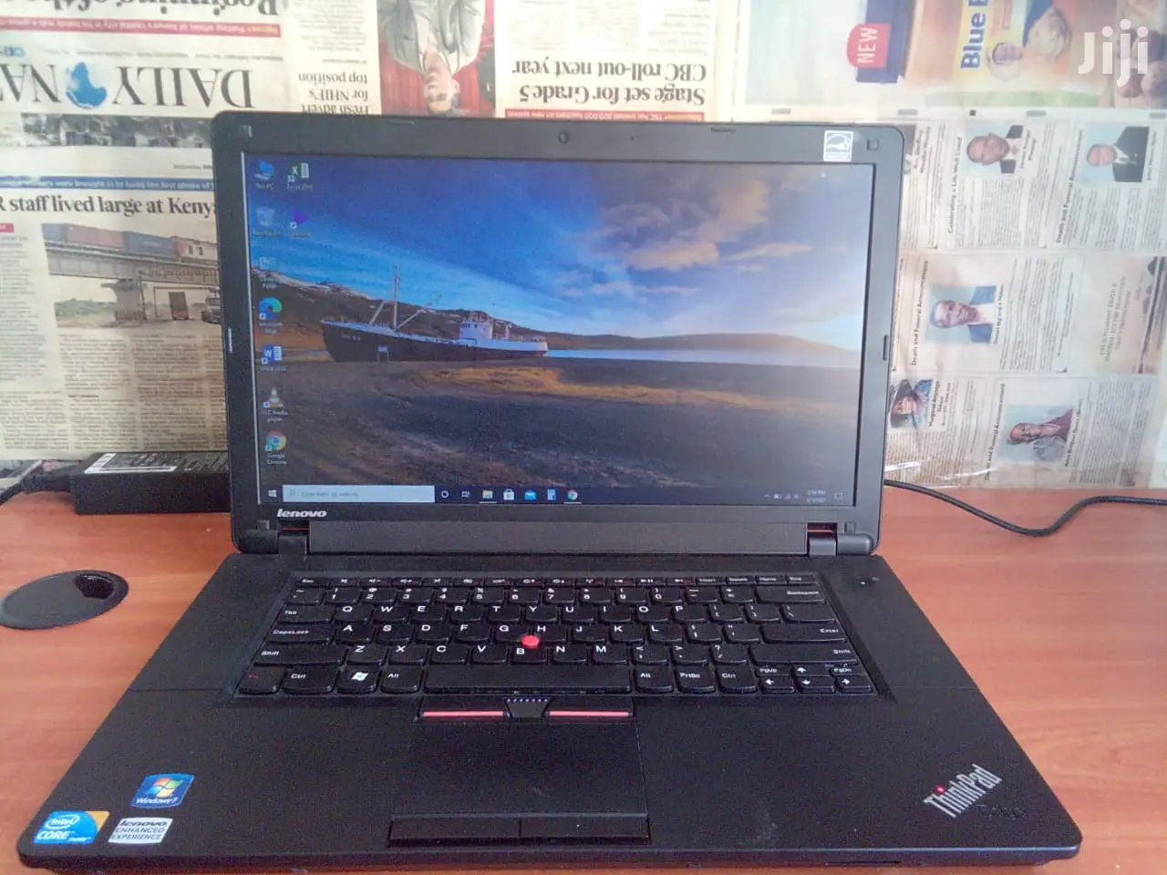 Laptop Lenovo 4GB Intel Core I3 SSD 500GB