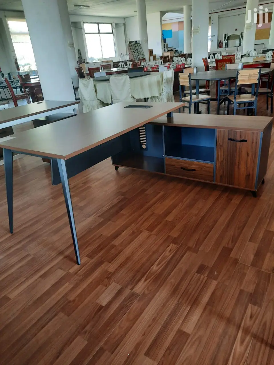 1.8m Office Desk