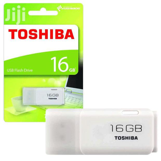 16 Toshiba USB Flash Drives