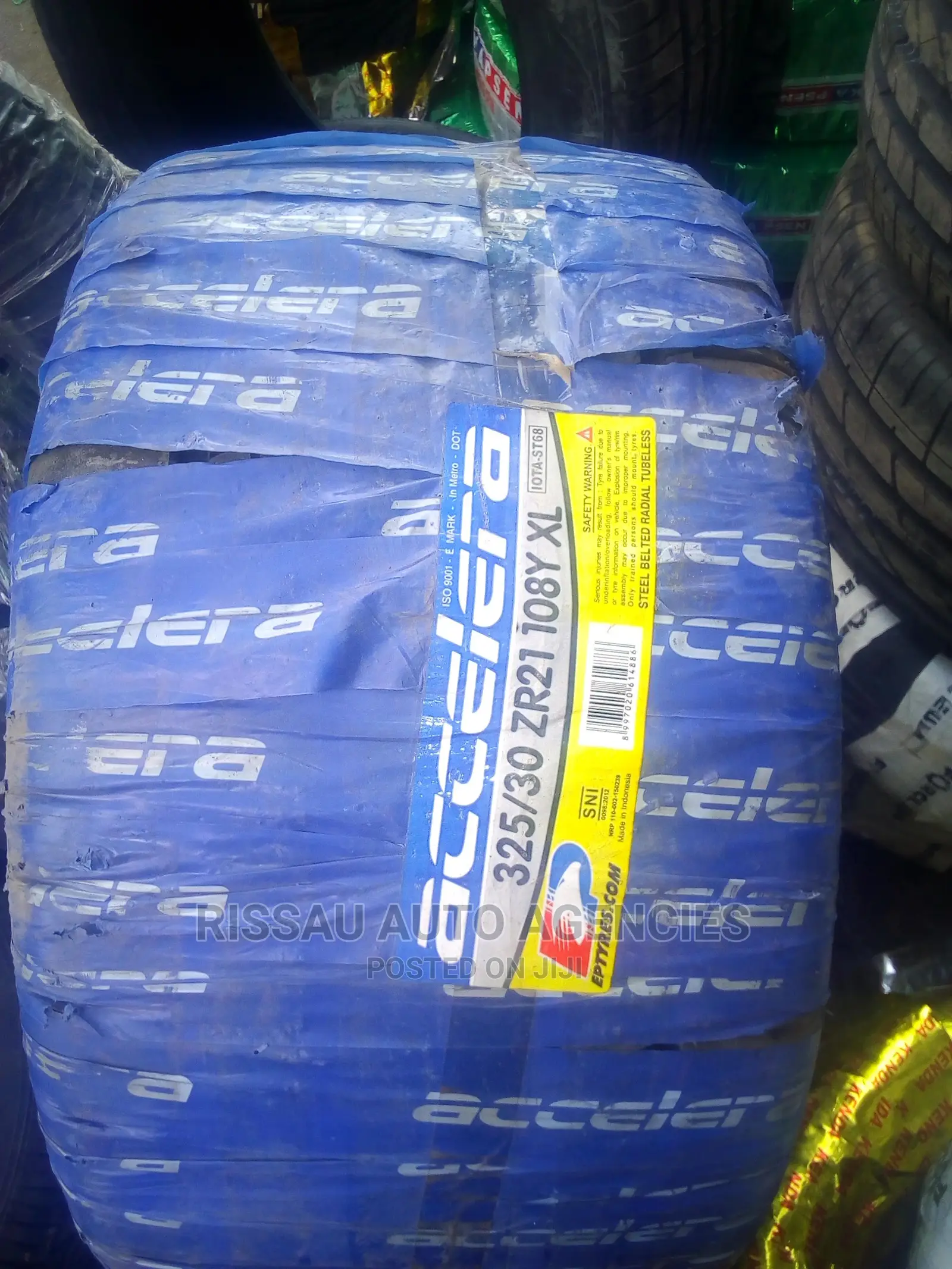 325/30 R 21 BMW Accelera Made in Indonesia