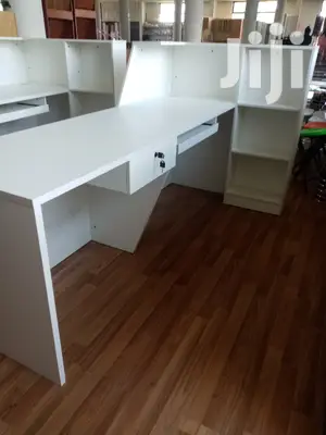 Executive 1.8m Reception Table