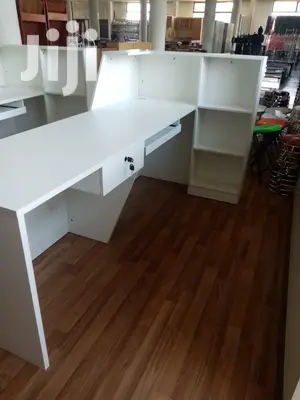 Executive 2m Reception Table