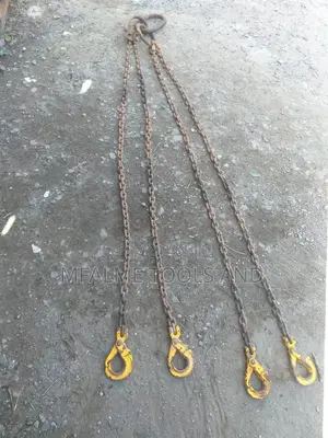 Lifting Chain Container 4-6 Ton 4 Legs Strong Has a Shortener Ex-Uk