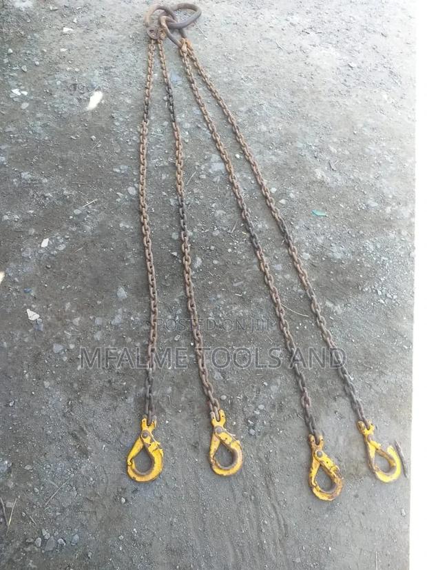 Lifting Chain Container 4-6 Ton 4 Legs Strong Has a Shortener Ex-Uk