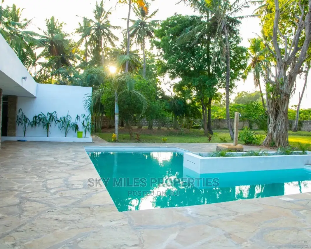 3bdrm Villa in Mtwapa Creekside for Sale