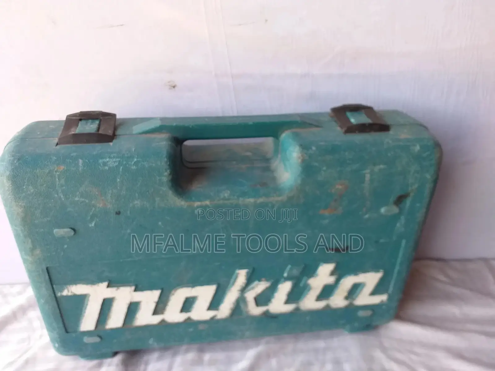 Grinder - Genuine Makita Small Grinder, 800w, 240v- EX-UK