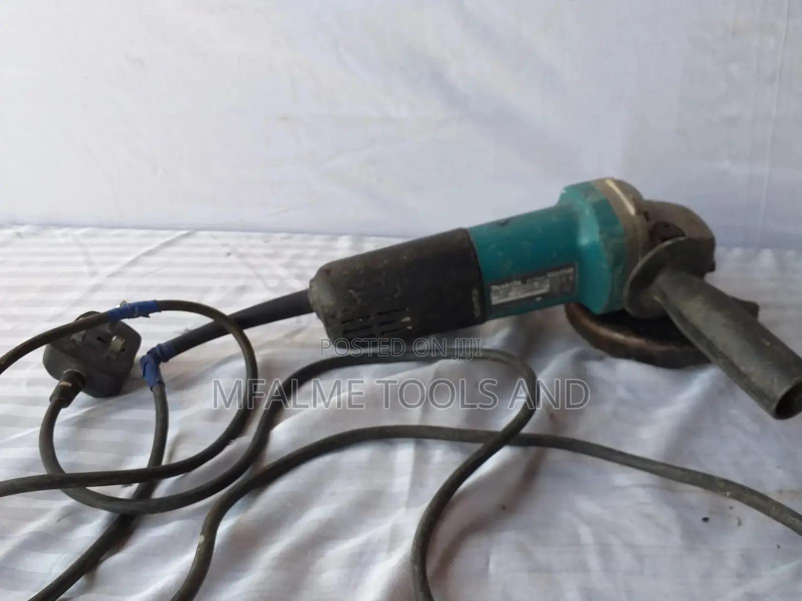 Grinder - Genuine Makita Small Grinder, 800w, 240v- EX-UK