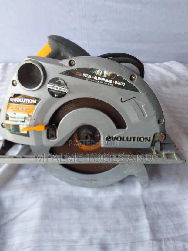 Circular Saw - Evolution 240v, 1200W Circular Saw - Ex-uk - main view