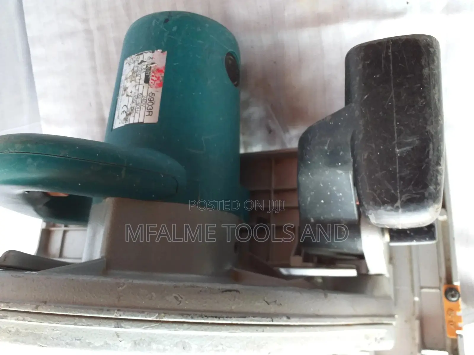 Circular Saw - Genuine Makita 9" 240v, 1350W Saw - Ex-Uk