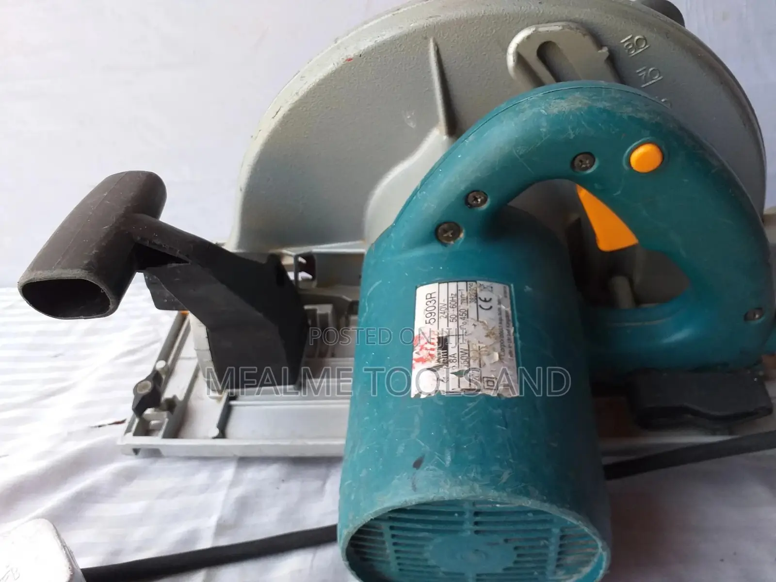 Circular Saw - Genuine Makita 9" 240v, 1350W Saw - Ex-Uk