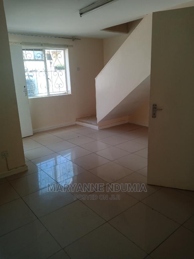 Three Bedrooms With an Sq South C Oleshapara at 55000 - thumbnail 3