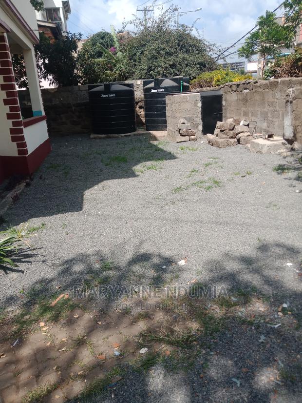 Three Bedrooms Apartments Nairobi West - thumbnail 15