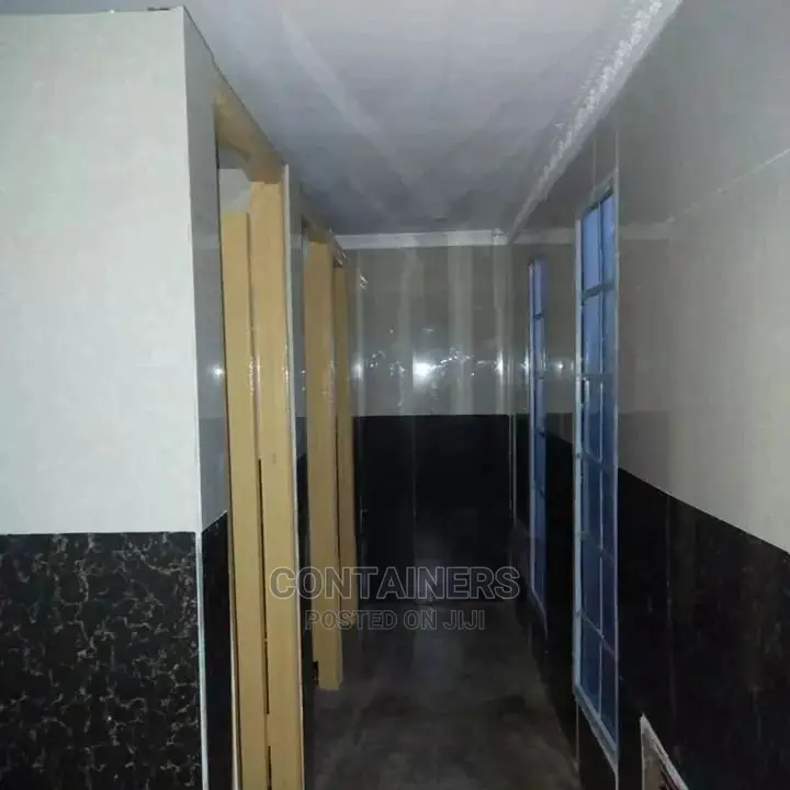 Shipping Container Ablution Block/ Commercial Toilet