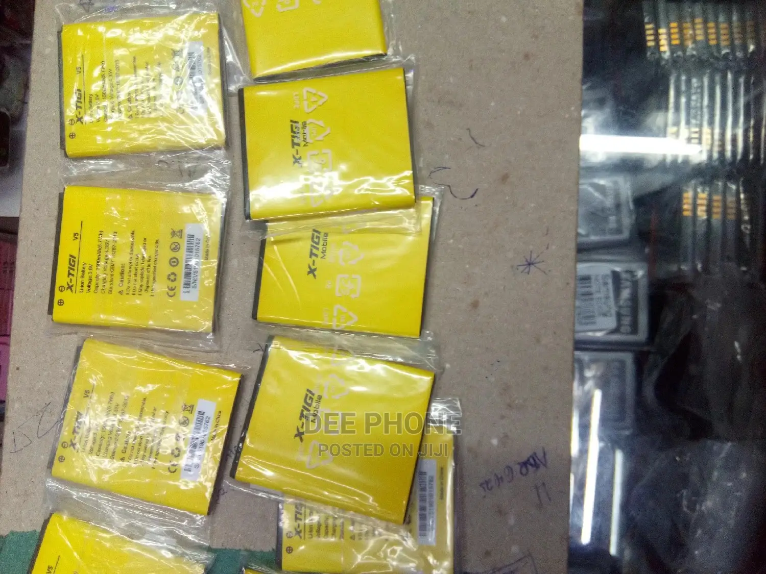 X Tigi V5 Phone Batteries
