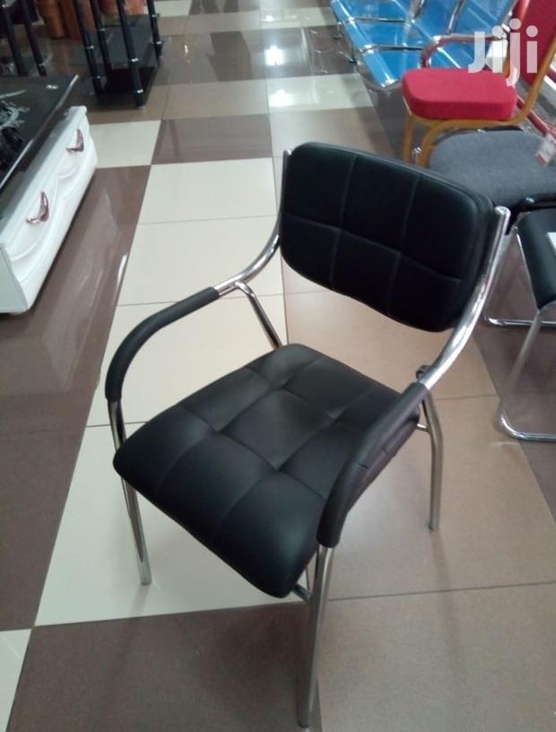 Black Buttorned Office Seat - main view