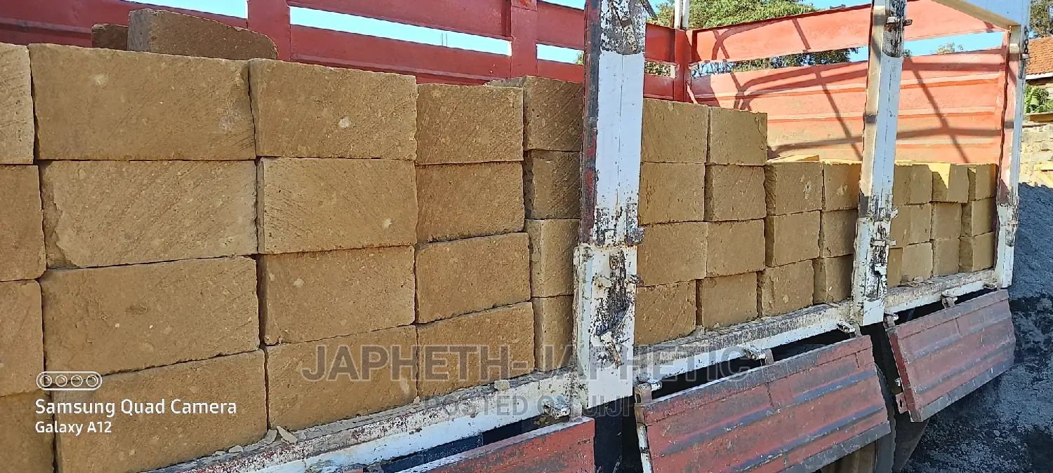 Yellowbrown Machine Cut Stones