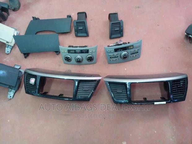Toyota Noah/Voxy Compartments. - main view