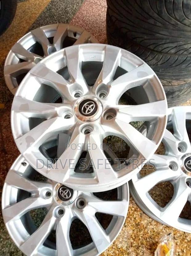 V8 Original Rims 17 Inch Set