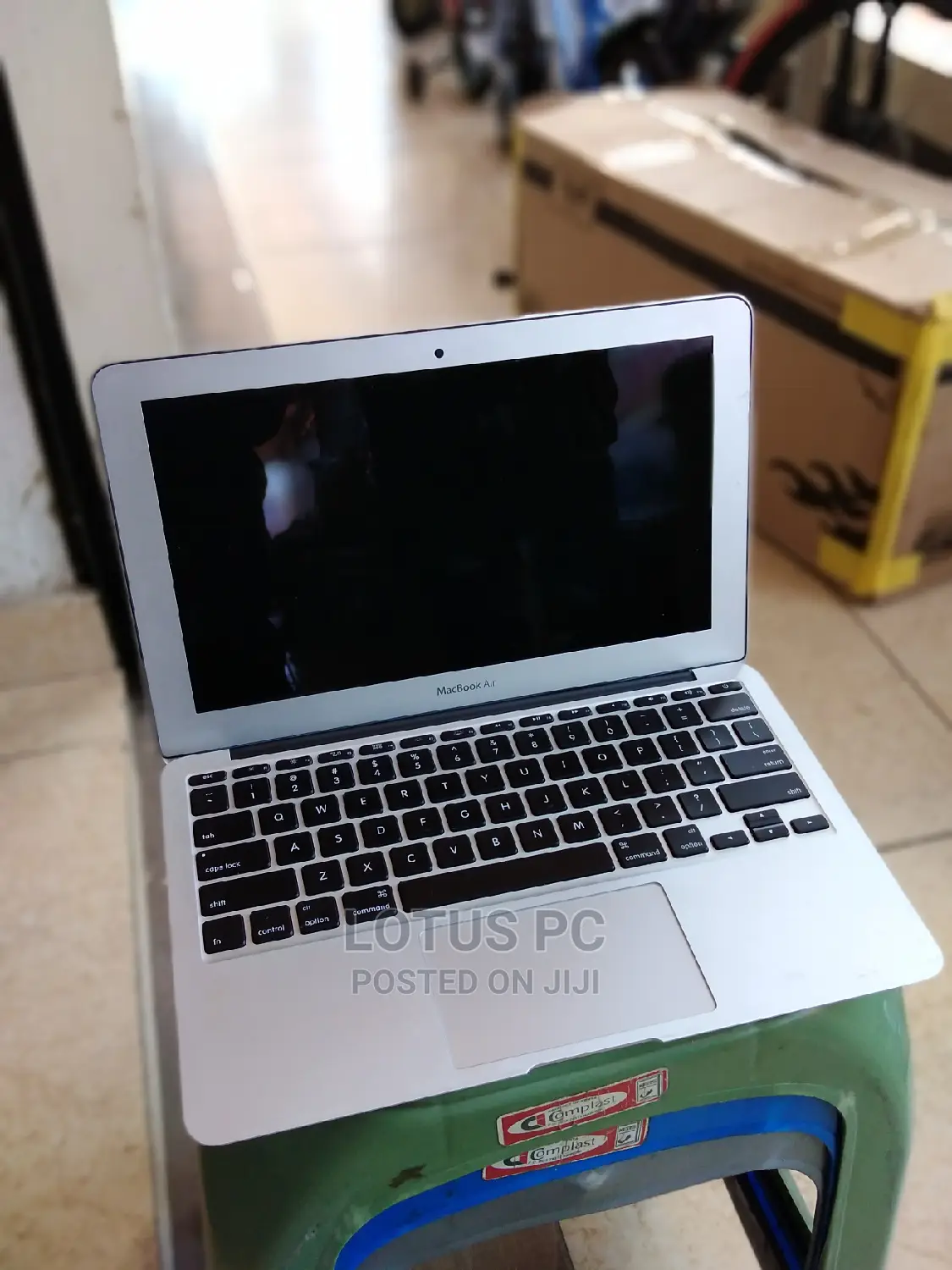 Laptop Apple MacBook Air 4GB Intel Core I5 SSD 60GB
