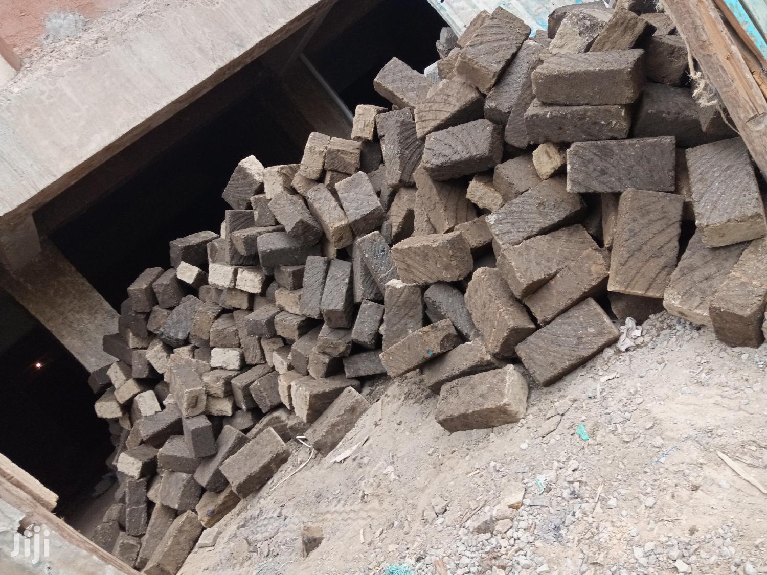 Machine Cut Stones(Ndarugo)