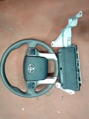 Stearing and Knee Airbags Prado 150.